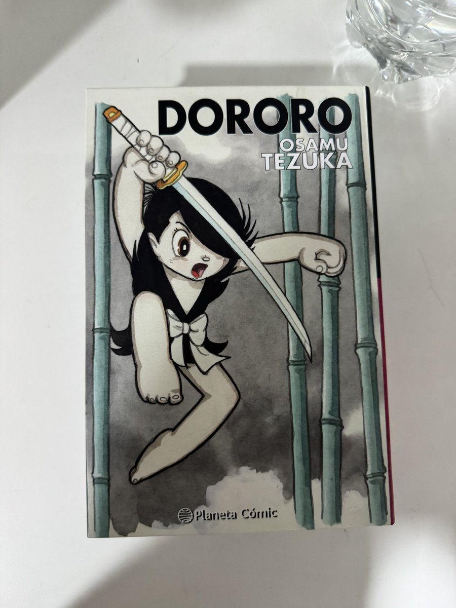 mo__nomon's tweet photo. hoy comencé a leer manga, cuando se supone que aparece el tal chainsawman? https://t.co/8aCfO4s7Ub