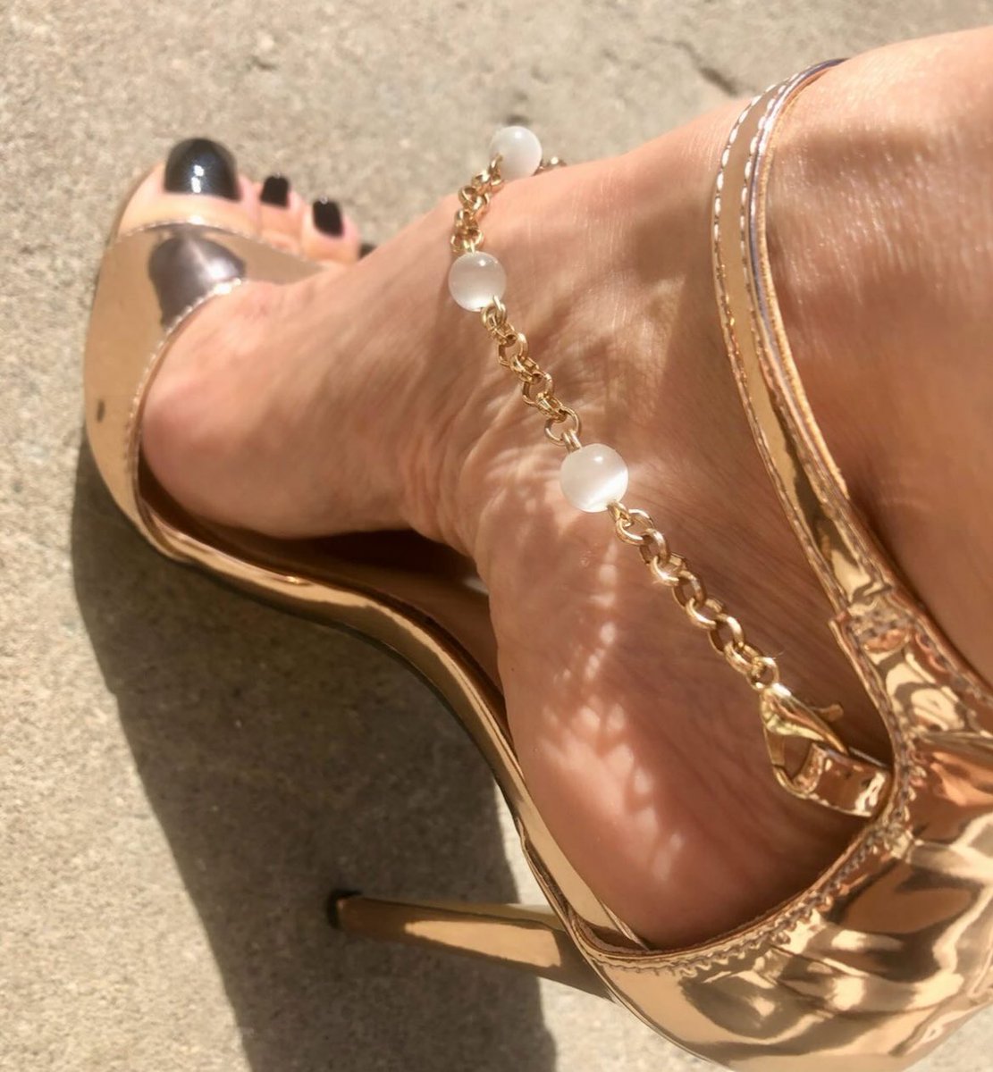 Loveli1Gorgeous's tweet photo. Sexy IG beauty!!!
#bleedingdagger 🔥🔥🔥🔥😈👅😈👅💅🏽👣💅🏽👣💦💦💦💦💦 https://t.co/LcnGQNYM5c