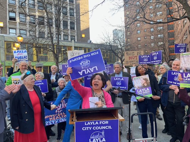 midtownsouthnyc's tweet image. Ms. Story is fighting for her home. Related, NYCHA, HUD, &amp;amp; Elected official (Simone, Hoylman, Bottcher, Levine, Nadler) want to gentrify the elderly &amp;amp; other families living in public housing out of their homes. Ms. Story believes Layla will help safeguard her home.