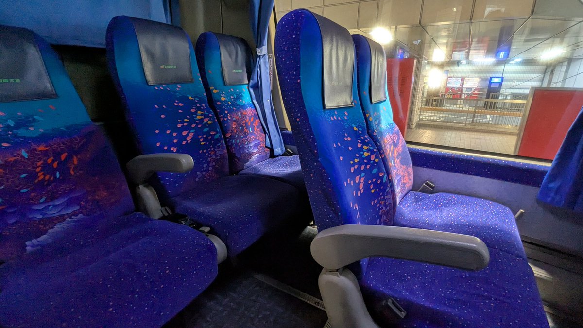 ぶんこ tweet media