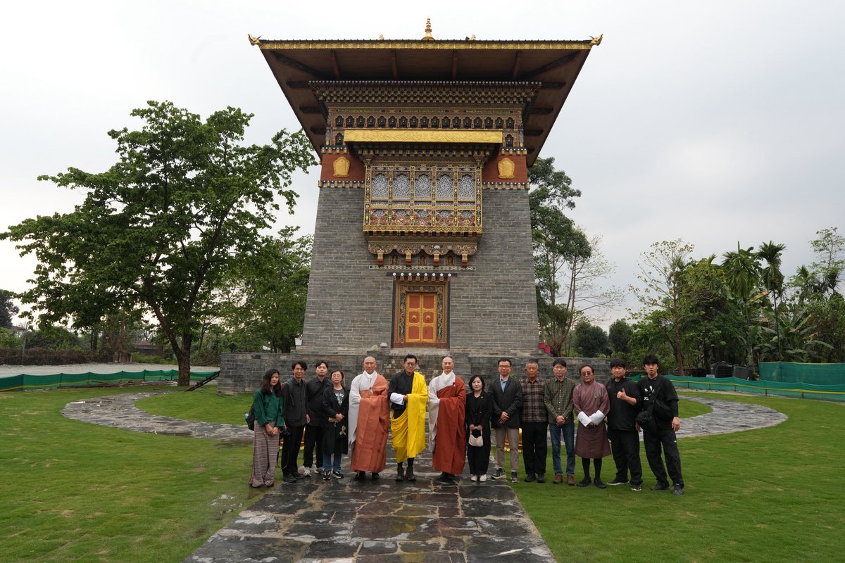 NELiveTV's tweet image. Bhutan King His Majesty King Jigme Khesar Namgyel Wangchuck inspects site for 108 Jangchub Chorten at Gelephu Mindfulness City Along with His Royal Highness The Gyalsey and GMC Officials

#bhutanking #jangchubchorten #GMC #northeastlive #GelephuMindfullnessCity
@gmcbhutan