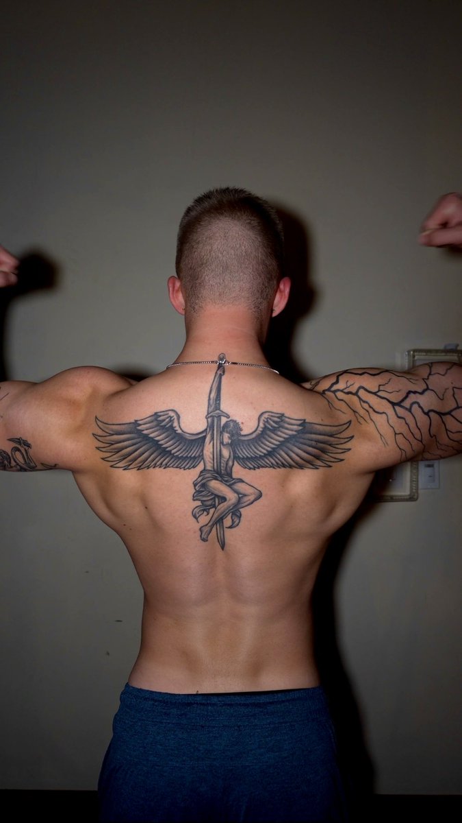 Simple Nolan OF .01% tweet media