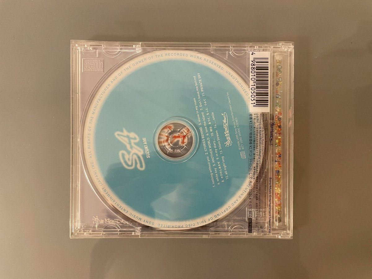 hanimage58's tweet image. 1999年3月25日に鈴木あみちゃんの「SA」が発売されて27周年。デビュー曲「love the island」から「Don't leave me behind」までの6枚のシングル曲を含む、ファースト・アルバムにしてベスト・アルバムの様な充実した内容です。一位獲得&amp;amp;ミリオンセールスで大ヒットとなりました。
#鈴木あみ
#SA