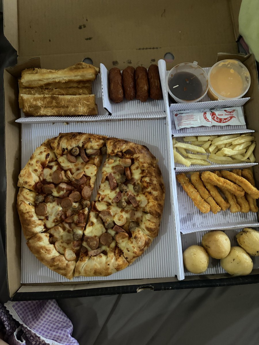 dalaa 🐰 tweet media