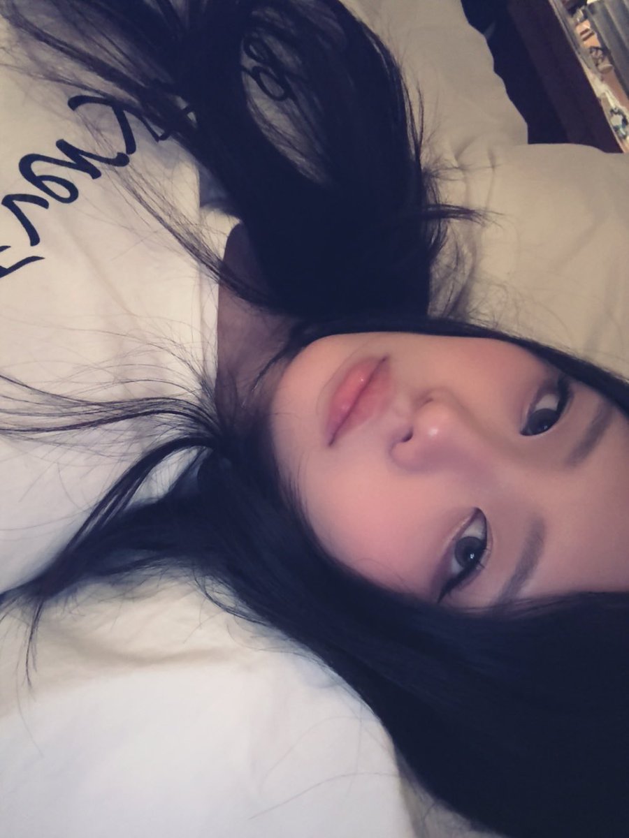 ❇️🪽 tweet media