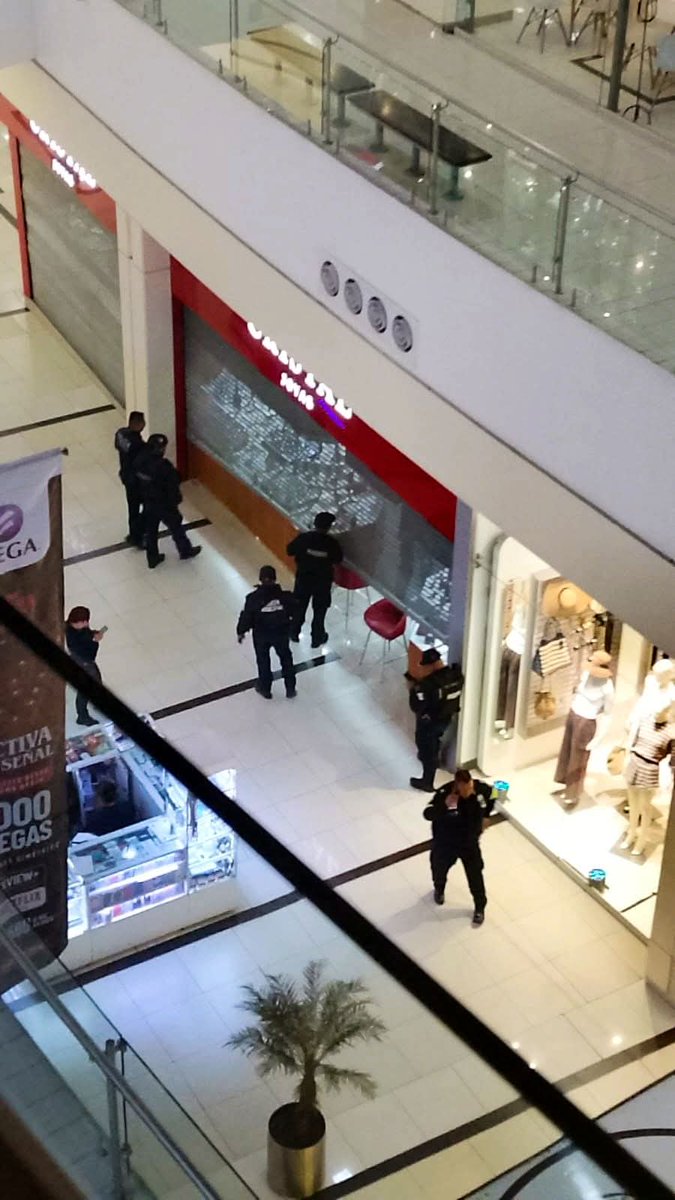 Punto Medio + tweet media