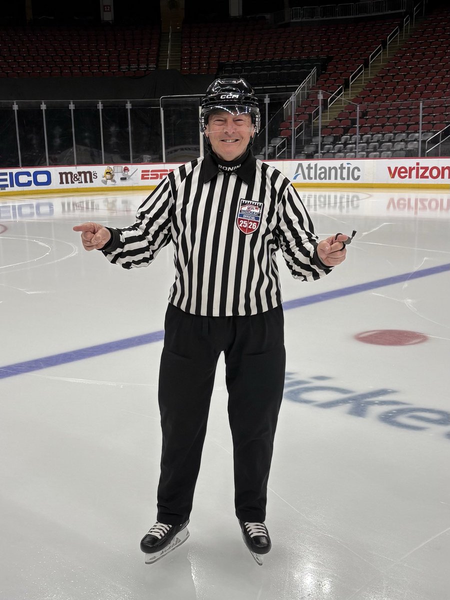 kenvoiceover's tweet photo. Returned to Prudential Center tonight … and imagined I tossed Gabe Prewitt in the sin bin LOL @kenvoiceover
#SendHimIn https://t.co/3U4boYvtKt
