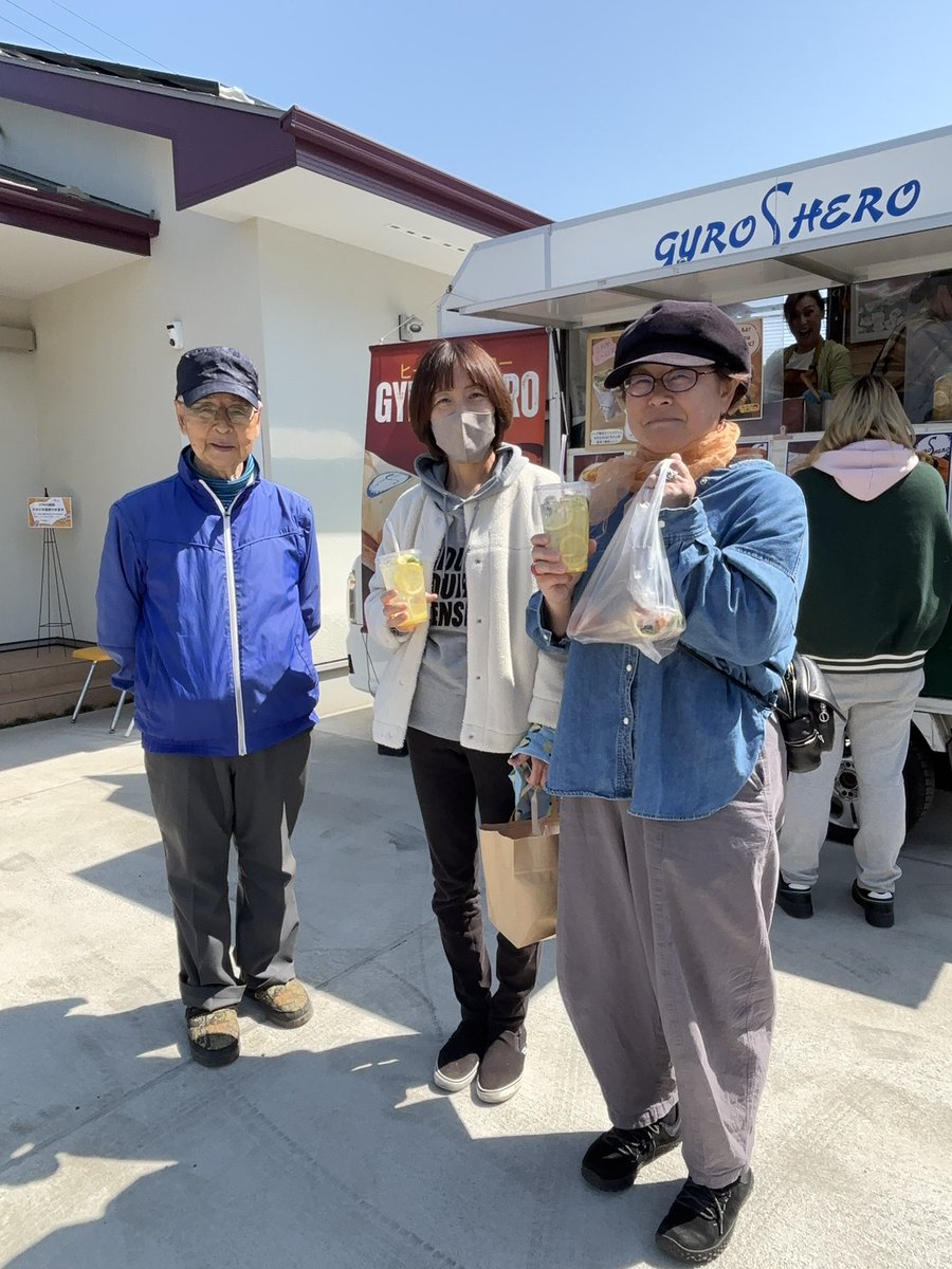 sumesto830's tweet photo. RT @Sumagri479: 過疎化の一途を辿る八王子西部、母校前に存在します当方ですが、同級生や同級生のお父さんにご協力いただきサンドイッチお求め頂きました！
#元八王子中学校 https://t.co/vDZ5wmRjSu