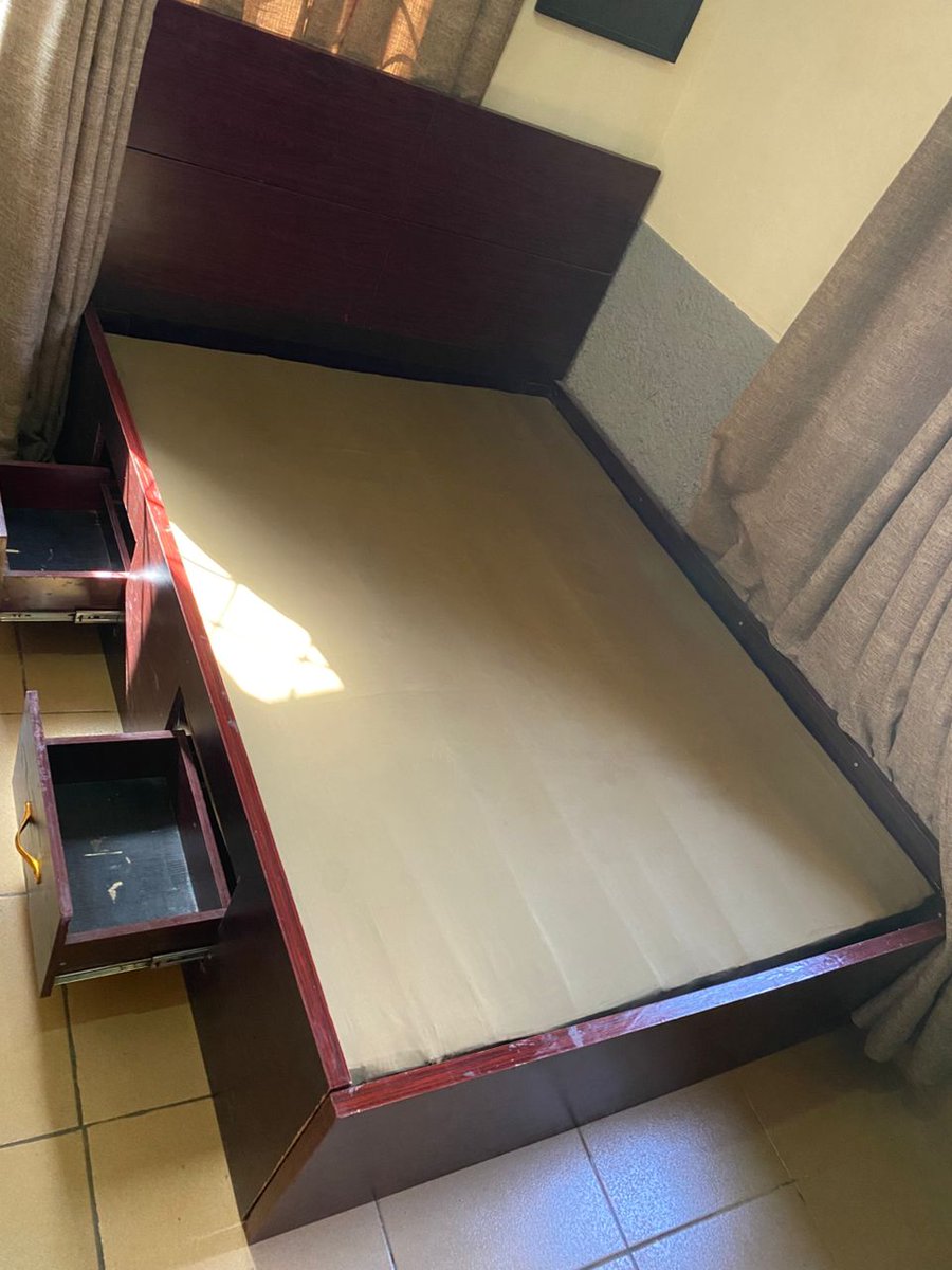 yardsaleplug's tweet image. A Bed Frame  available for sale (12spring, 6x5) and comes with a bedside drawer.

Condition: Neatly used 

Price: N120,000 

Location: Jos

Contact: 08072472687

#yardsale #Declutter #JosNigeria