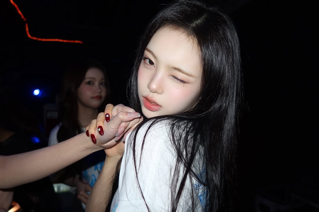 hourly ian tweet media