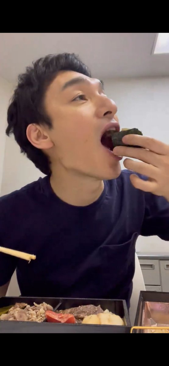 chiko178244's tweet photo. つよポンとランチ💛(妄想w) https://t.co/F8ICRQtYSU