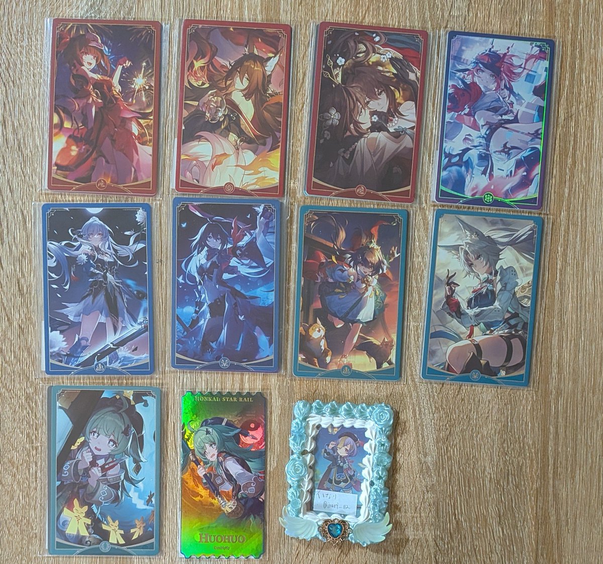 【交換|譲渡】崩壊スターレイル　スタレ　タオバオ　特典
譲　画像1，2
求　2枚組景元、レザチケ景元>レザチケ霊砂、2枚組キュレネ、レザチケキュレネ（仮約束）>>800円/枚+送料

□譲渡は画像2のみ
□画像1は景元との交換のみ

難しいとは思いますがお気軽にお声掛けください