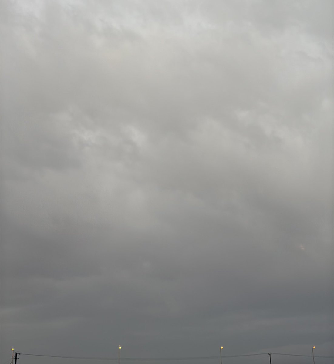 ظِلّ tweet media