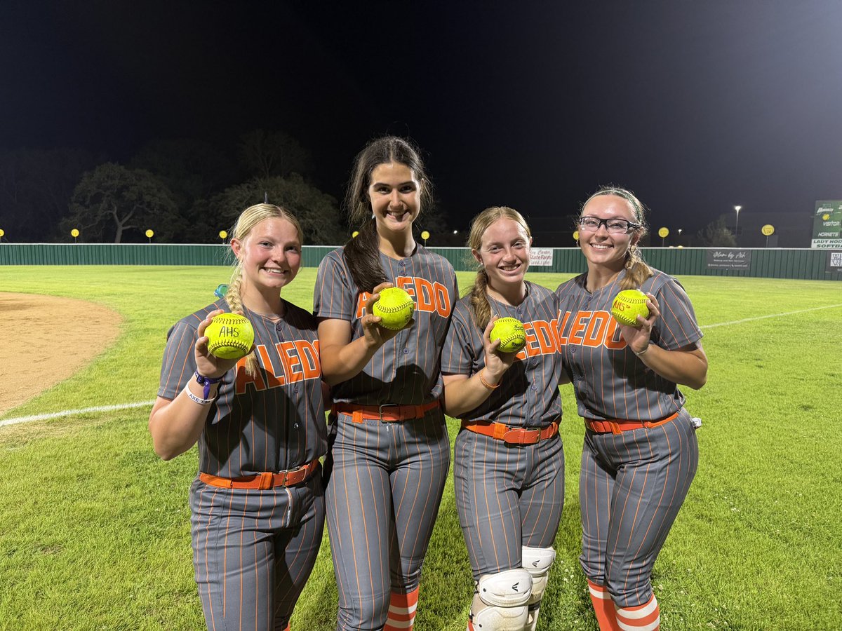 Ladycat Softball tweet media