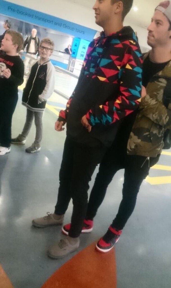 willow 😽 (they/them) tweet media