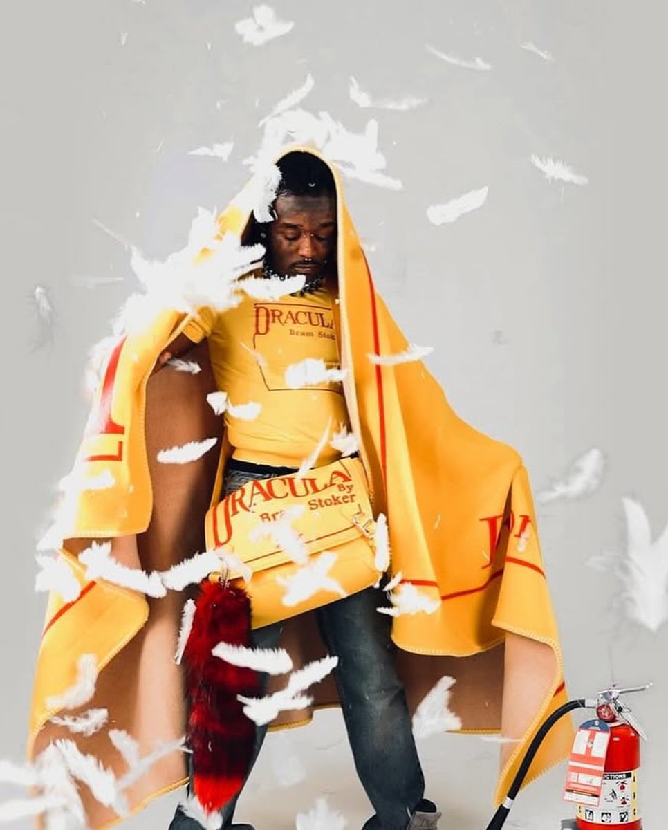 uziawge 👽 tweet media