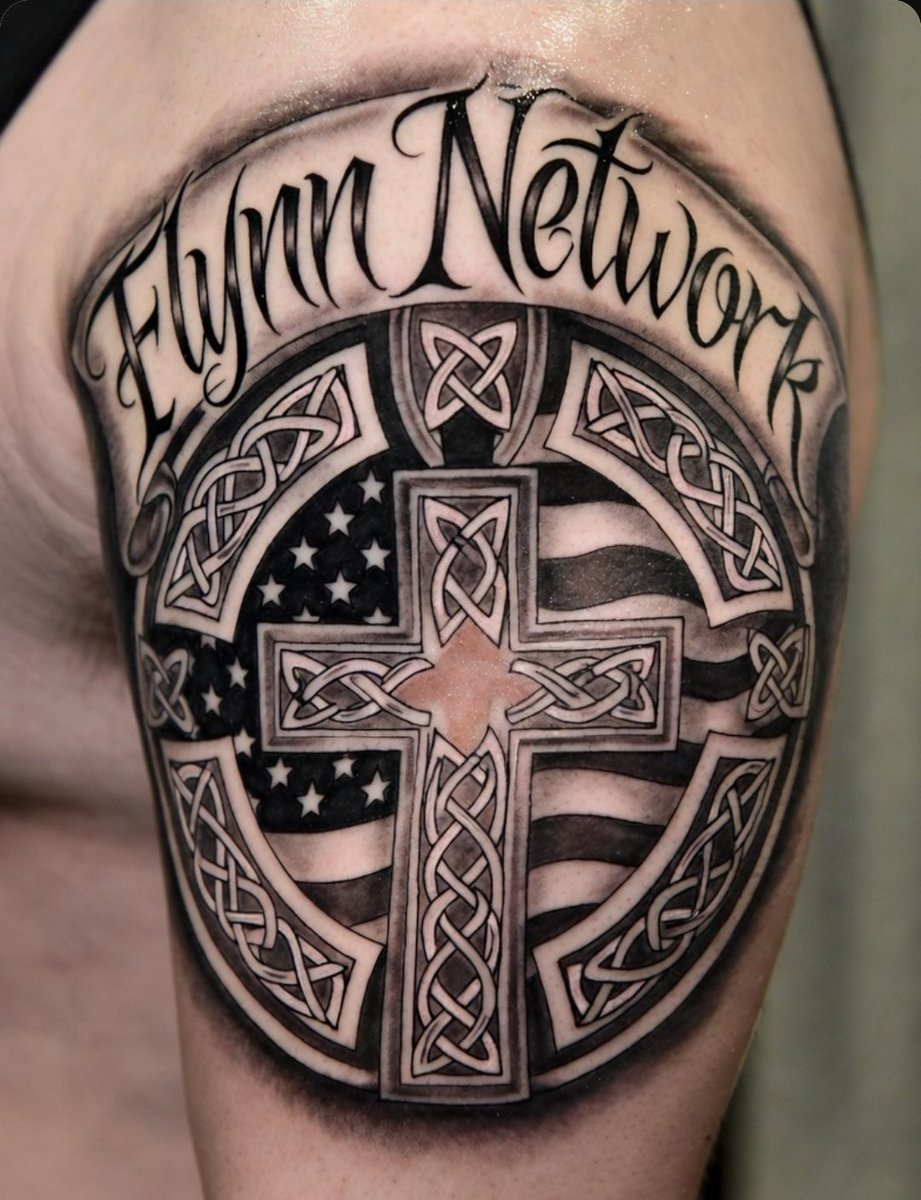 AshTruthForever17Q tweet media