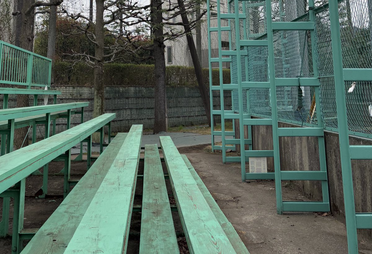 kazu_1301es's tweet photo. Mr.Children
産声　MV ロケ地
・調布市市民野球場付近
〜調布駅より多摩川住宅西行き
のバスで市民プール前で下車
※桜井さんが走ってるシーンは
本当に合ってるか分かりません
#産声
#MrChildren https://t.co/k1d1GgqjxI