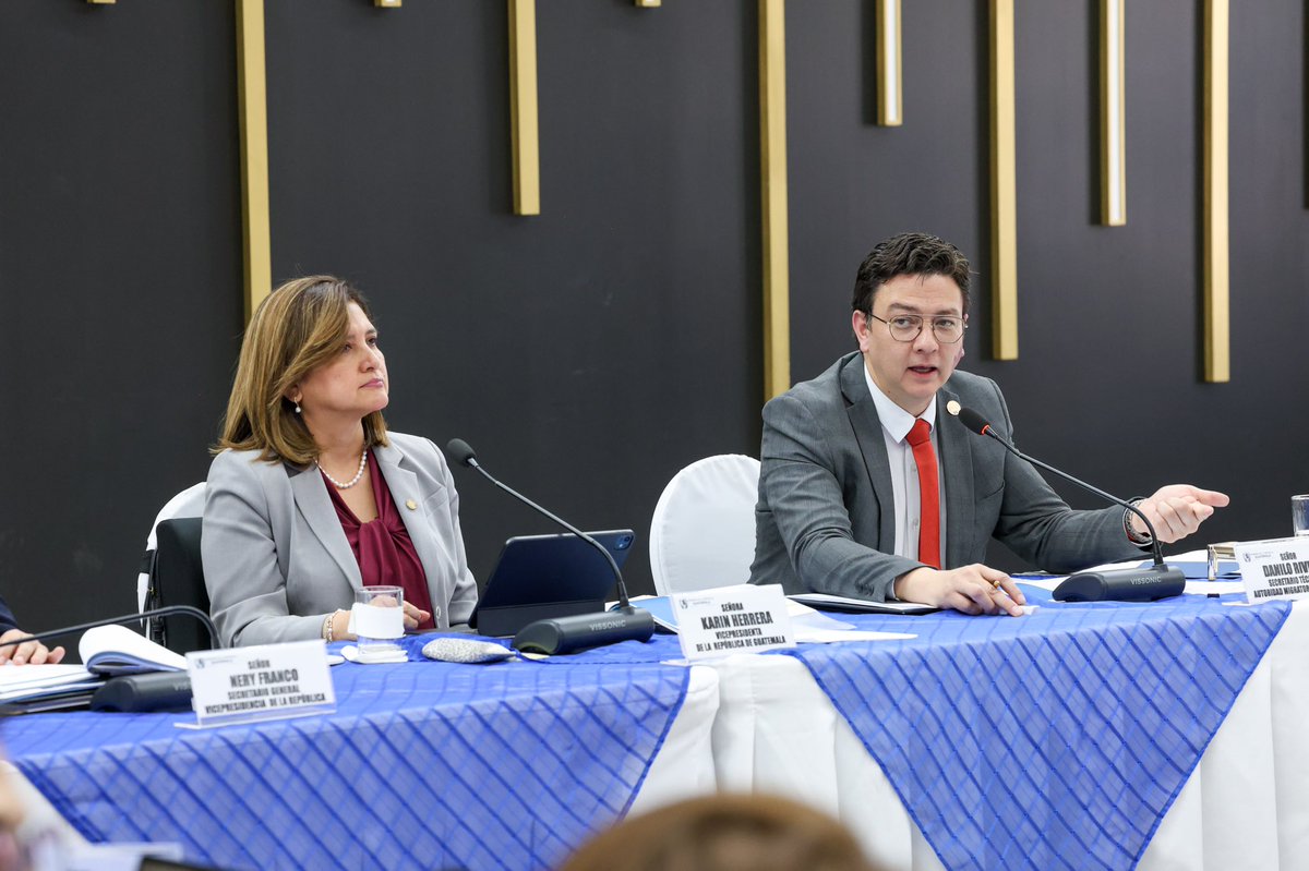 MigracionGuate's tweet image. #AMN | Reunión Extraordinaria de Autoridad Migratoria Nacional. ➡️ igm.gob.gt/reunion-extrao…