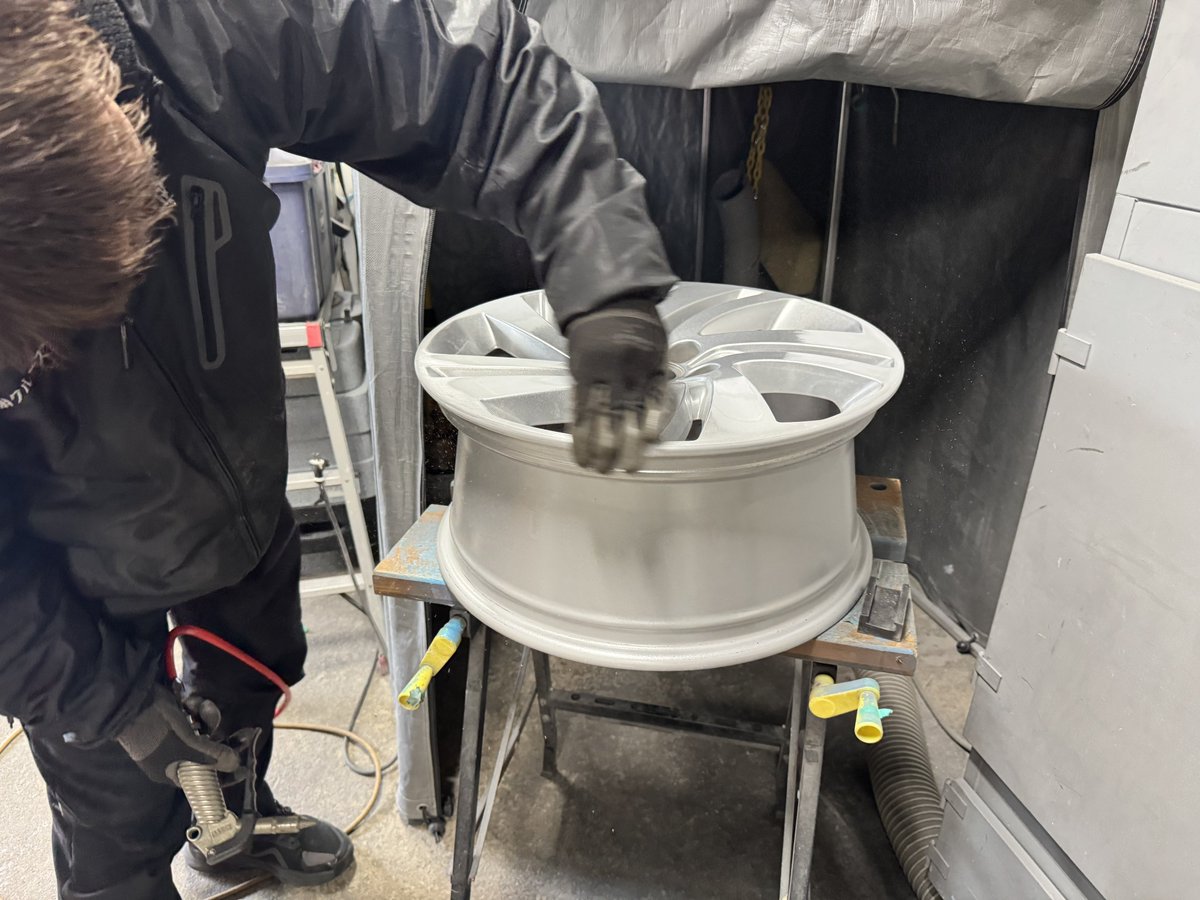 全国でも稀なカーケアのプロ集団【クルーズ】 tweet media