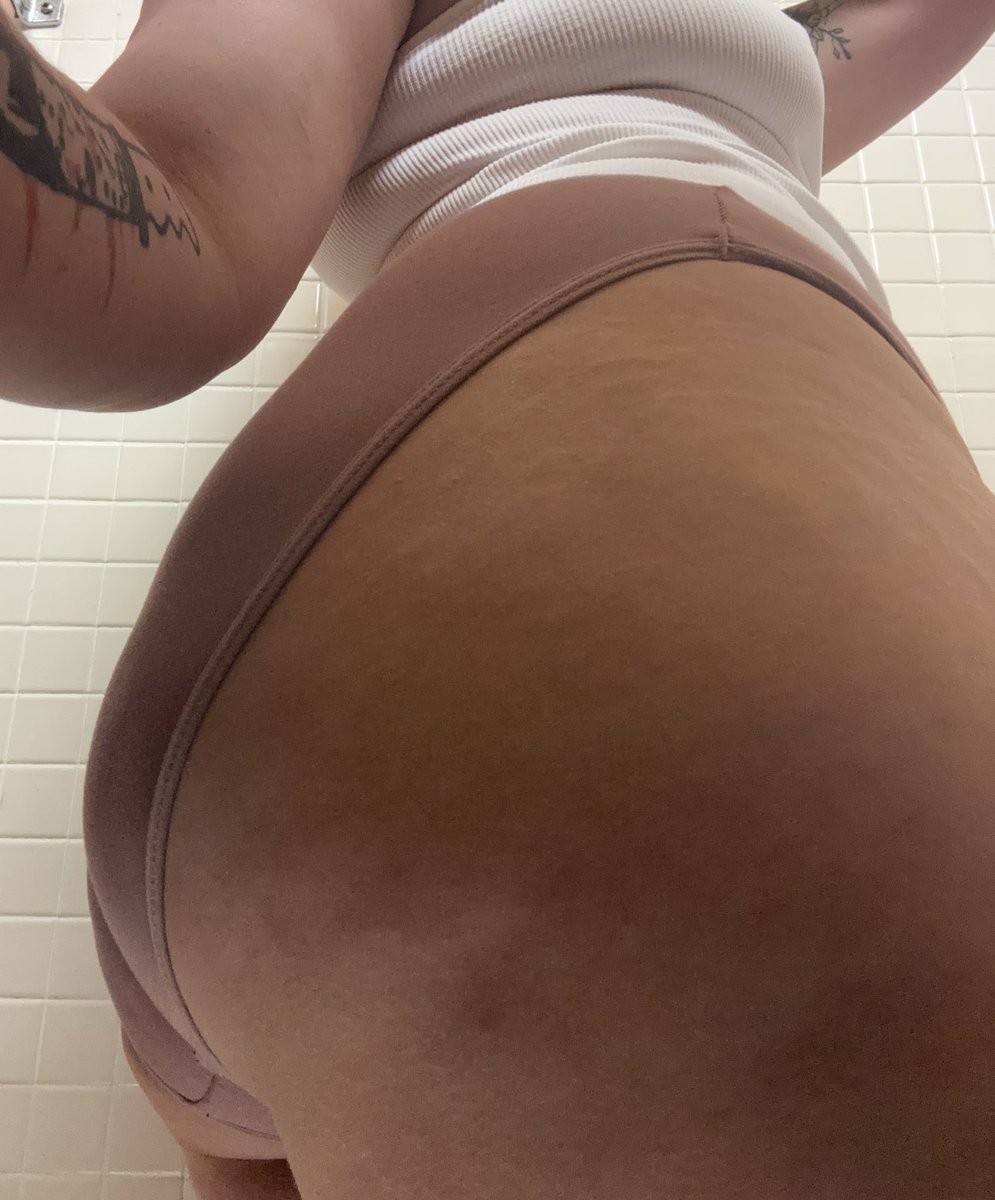 GoddessCStation's tweet photo. Serving my daily ass on Ig

Khudai 💦❤️ https://t.co/HfddPdsj2J