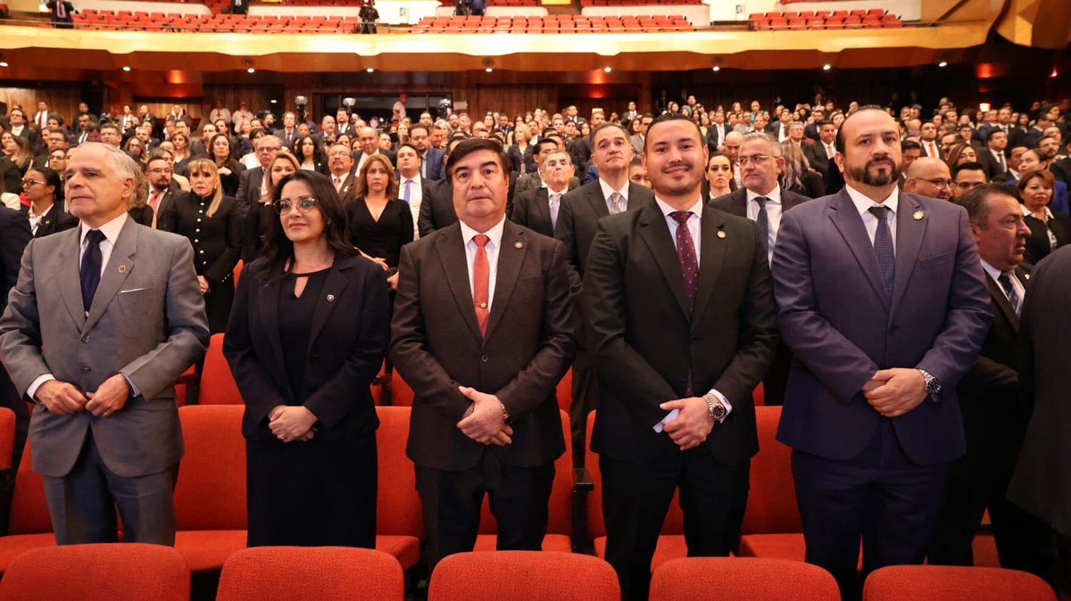 Magistrados de la Corte Suprema de Justicia participan en toma de ...