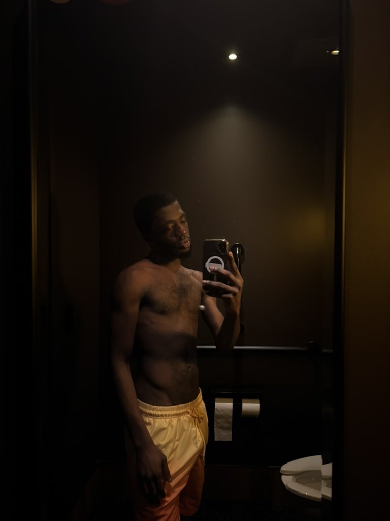 valentinoo📸 tweet media