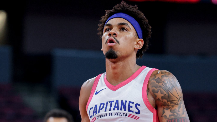 🏀 #NBAGLeague #DatoGEB

Medio Tiempo

<a href="/CapitanesCDMX/">Capitanes CDMX</a> 47 - 46 <a href="/GLeagueSuns/">Valley Suns</a>

Capitanes corta racha de 6 juegos consecutivos estando abajo en el marcador al medio tiempo de un juego de NBA G League.