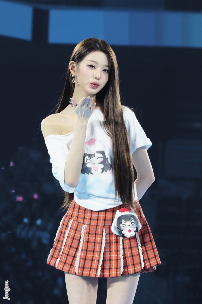 An Apple tweet media