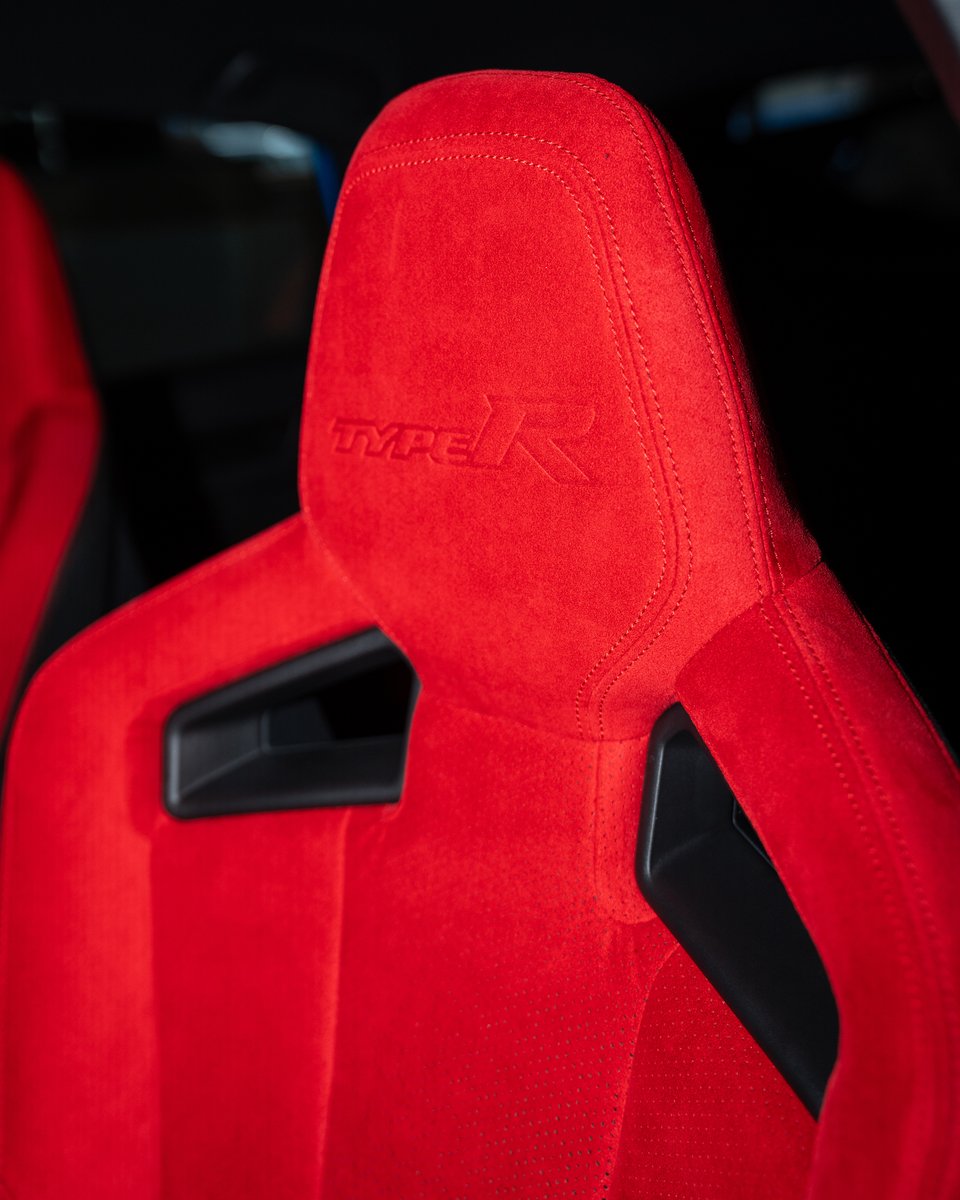 KeyesHonda's tweet photo. Dusk to dark, the Type R keeps pushing limits. 🌙🚀

#whhonda #typer #typertuesday #civictyper https://t.co/Syv008FePe
