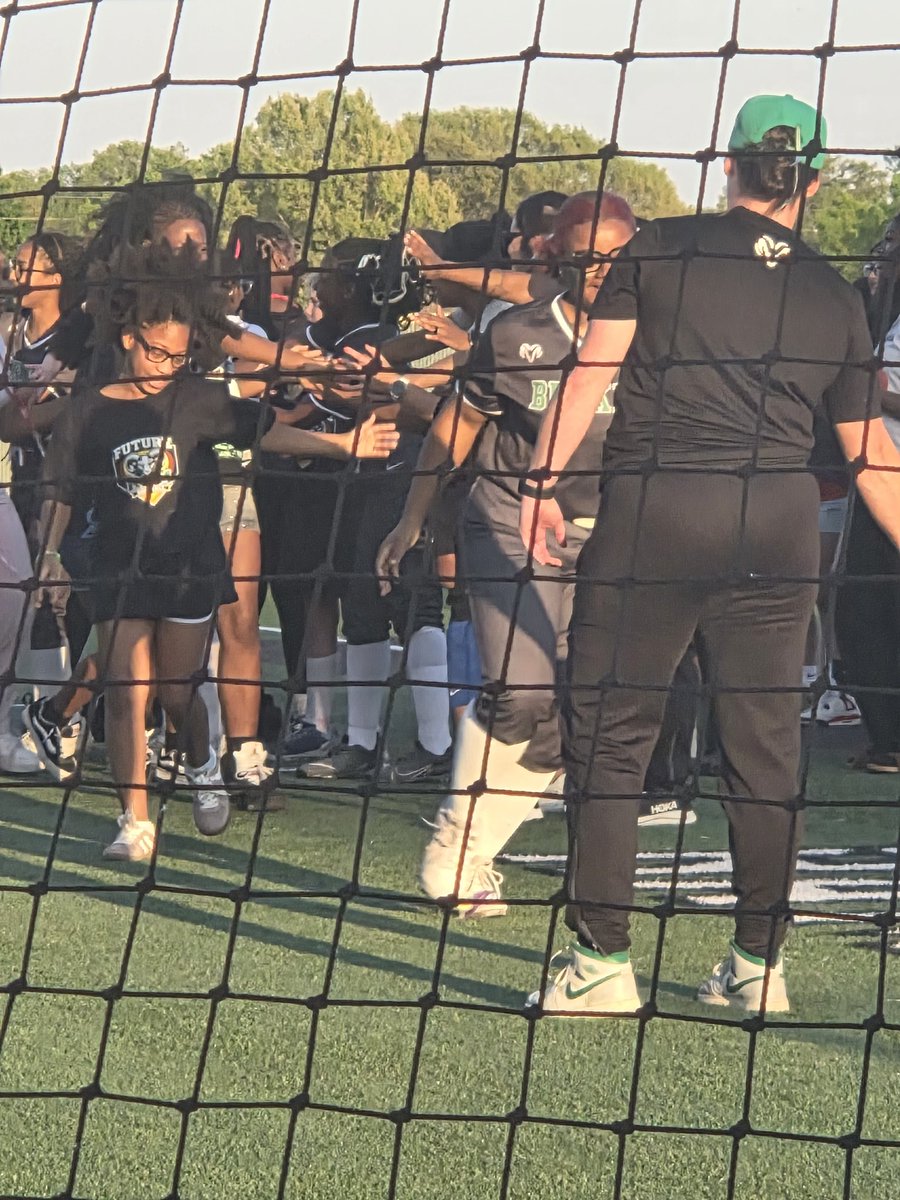 Sharon Moose tweet media