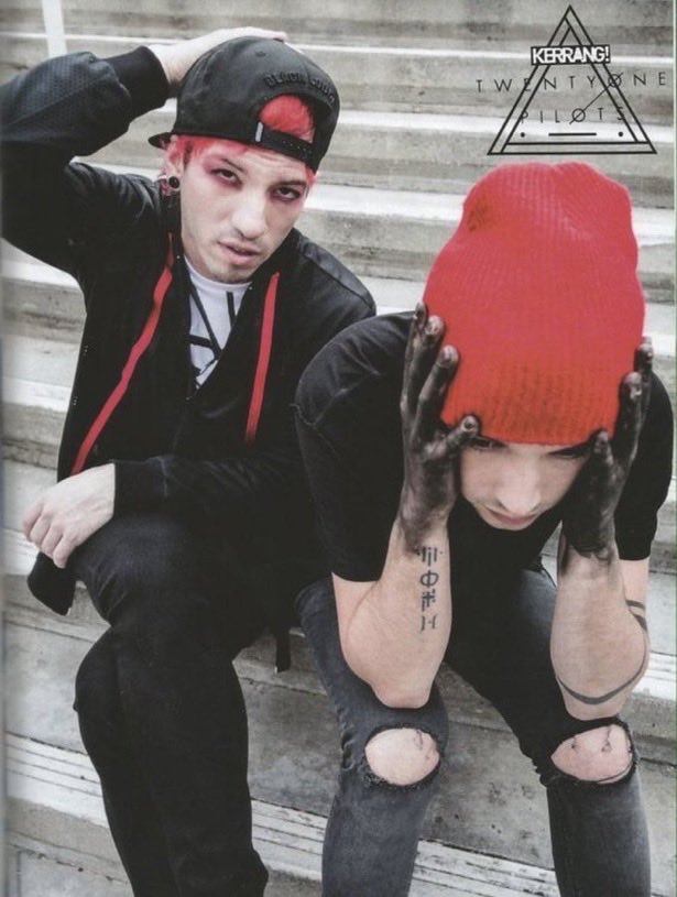 .øde ⊬ tweet media