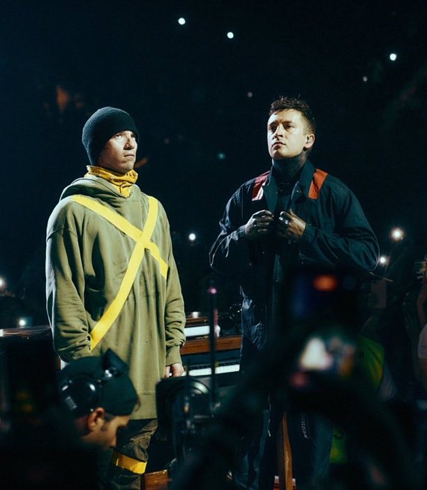 .øde ⊬ tweet media