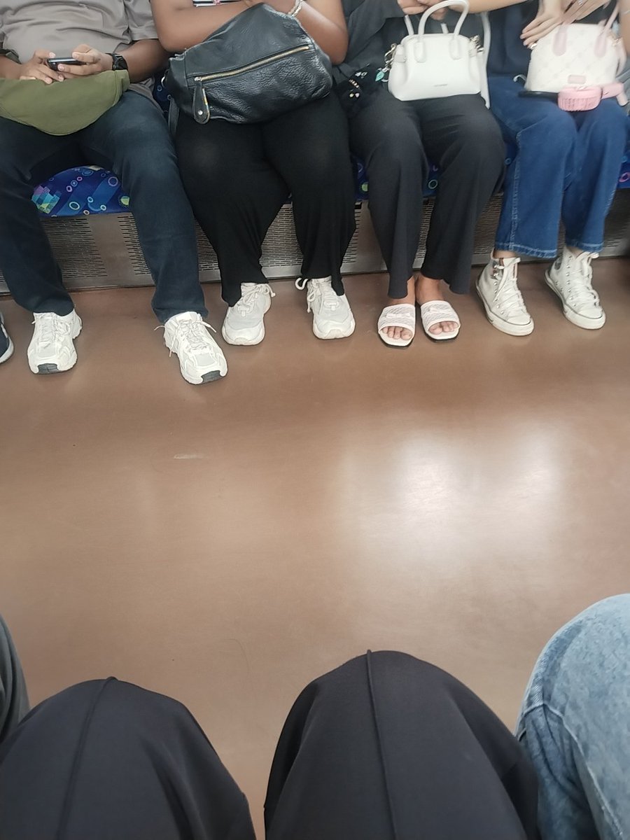 Clara ୨ৎ tweet media