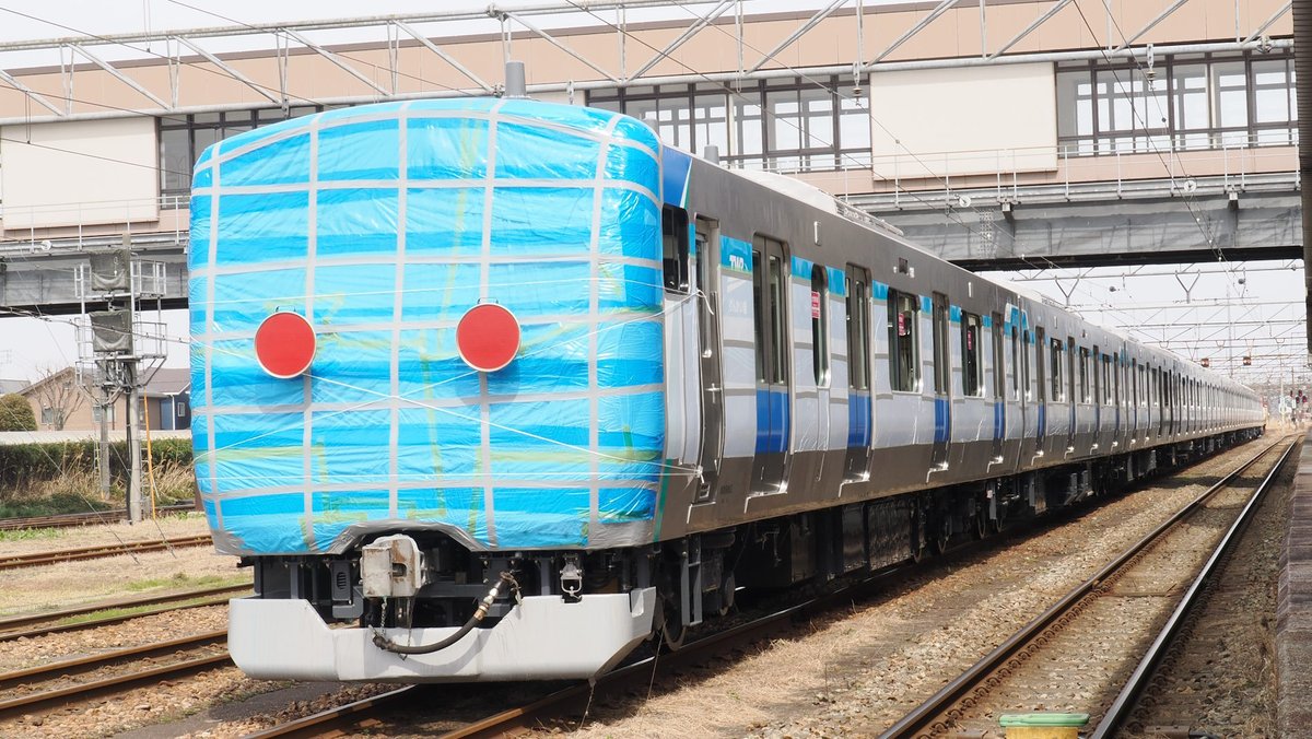 根付　4点 3月25日(水)、りんかい線71-000形Z14編成がJ-TREC新津を出場。甲種輸送