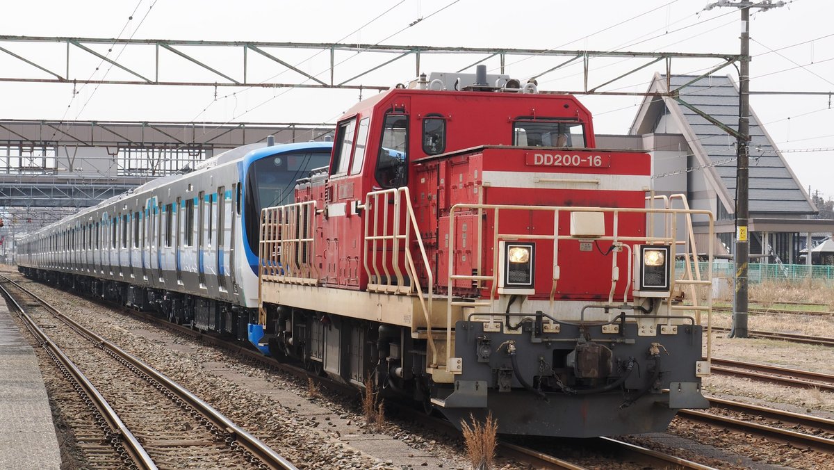 3月25日(水)、りんかい線71-000形Z14編成がJ-TREC新津を出場。甲種輸送