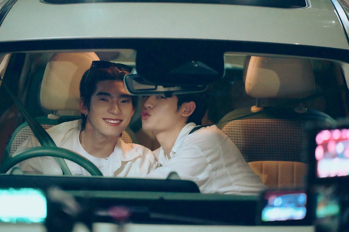 𝓖 JS – on hiatus. tweet media