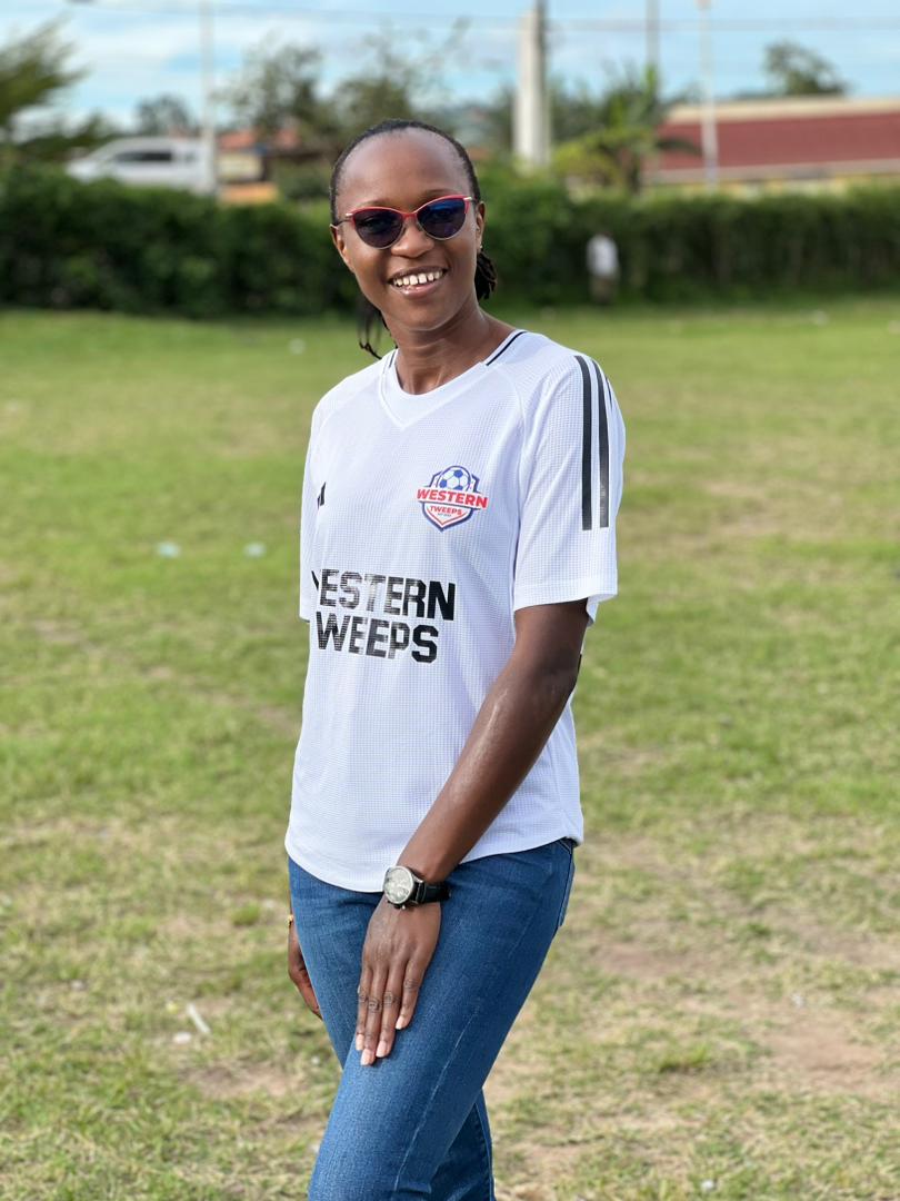 ~Shwento tweet media