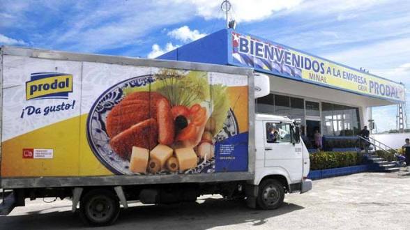 Felicitamos también a <a href="/Prodal_Cuba/">Prodal</a> 🇨🇺 Su colectivo logra importantes resultados en el abastecimiento y la producción de alimentos para hospitales, consumo social y para la población de la capital. 🏥🍽️