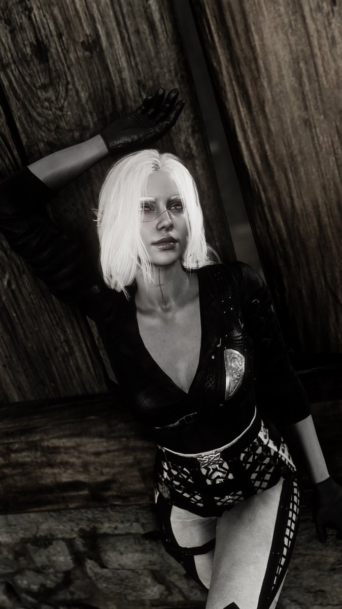 sarah • ceo of boobstarion tweet media