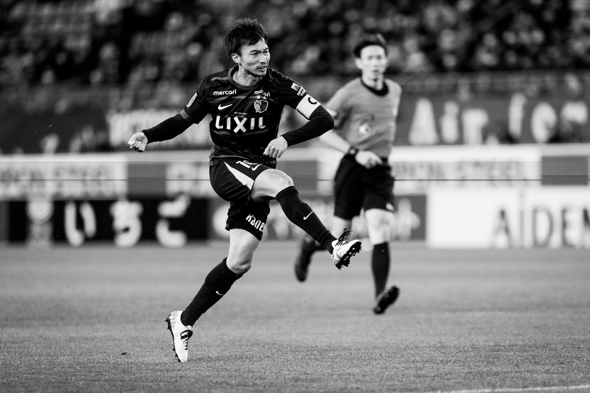 atlrs_official's tweet photo. 📱🦌🔥━━━━━━━━━━━━━━
　　　　「FREAKS」更新⚡️⚡️
━━━━━━━━━━━━━━━📱🦌🔥

「ファインダー越しの世界」を更新📸

今回は我らがキャプテン、柴崎 岳選手を特集🦌🔴

厳選された写真の数々をぜひお楽しみください✨

🦌🦌「FREAKS」はこちら🦌🦌
🔗https://t.co/GYgBnAlK30

#鹿島アントラーズ #antlers