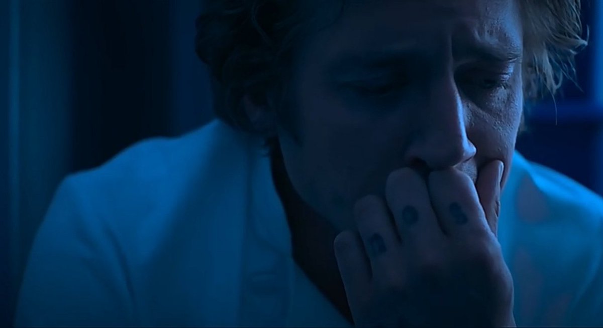 Dios vaya final el de la temporada 2 de The Bear amigo, cruel y hermoso.