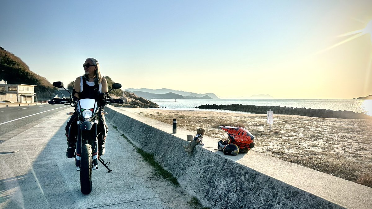 toto_Putin's tweet photo. #バイクと海のかっこいい画像を貼ってね https://t.co/tN08Xqb76a
