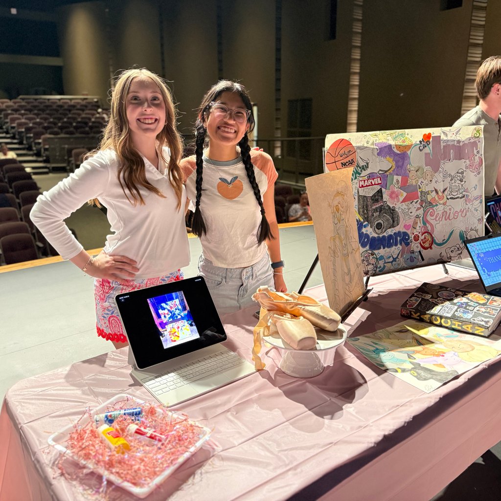 BuckeyeUnionHSD's tweet photo. Our talented seniors took center stage tonight, showcasing powerful capstone projects that earned them the Arizona State Seal of Arts Proficiency.
We are proud to celebrate these outstanding students. 🎨✨
#BUHSD201 #ARatedDistrict #CommunityofExcellence #ArtsEducation https://t.co/awZijpZA04