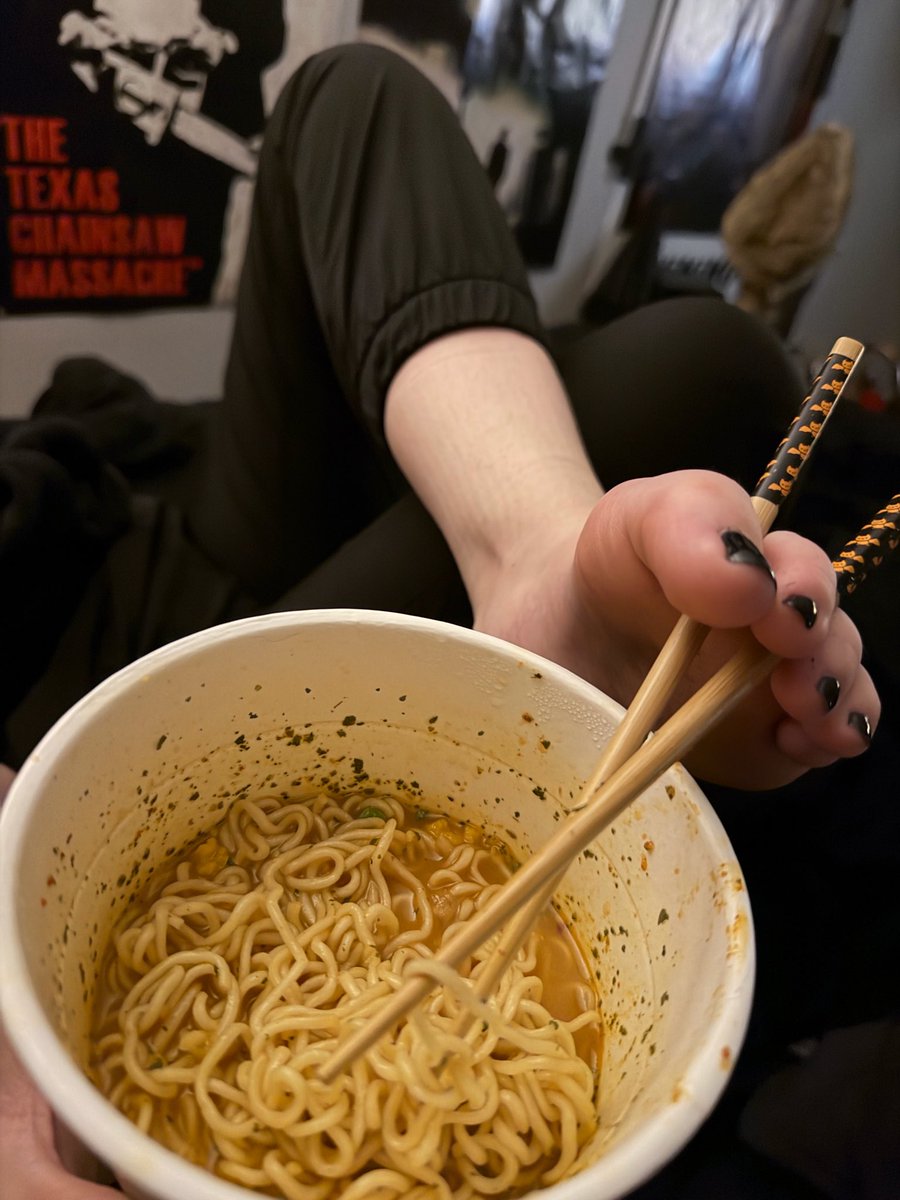 bettie • findom tweet media