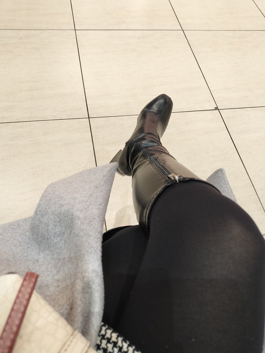 awakeさん tweet media