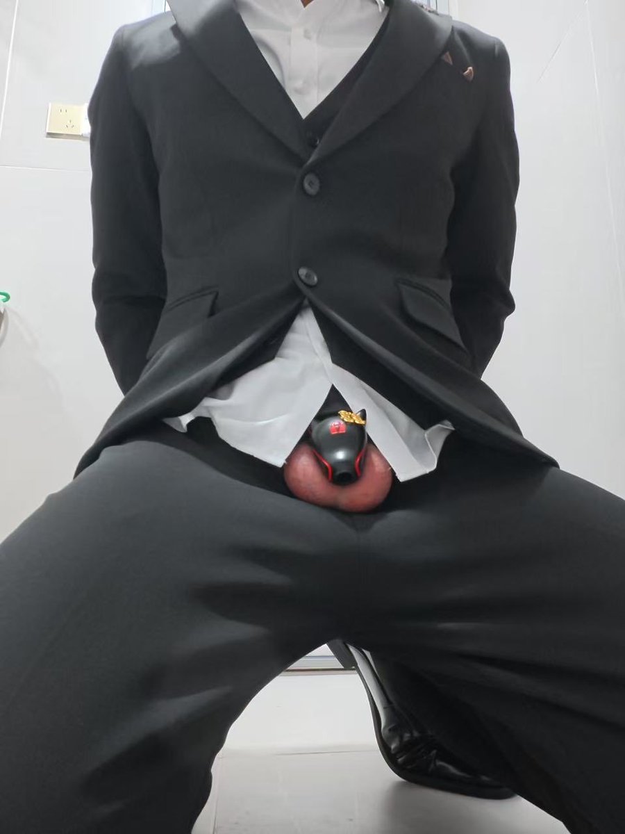 大写S tweet media
