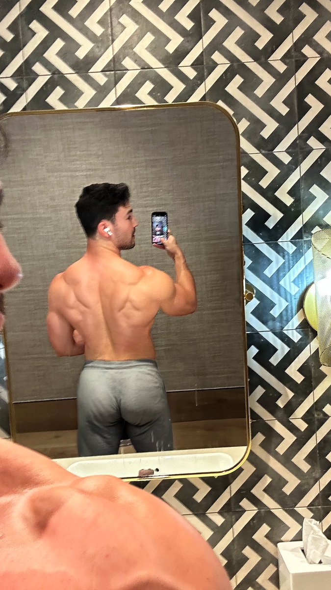 li-or-id-el tweet media