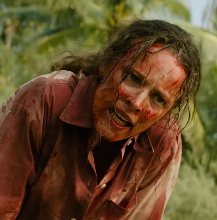 white girl politicking tweet media