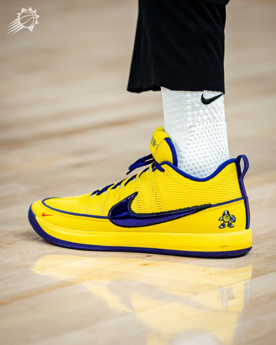 Sole Retriever tweet media